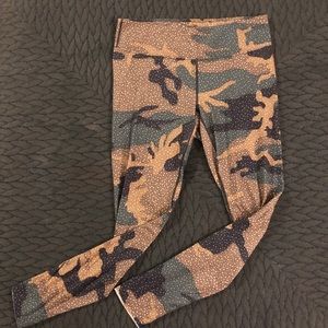 Burton Camo leggings